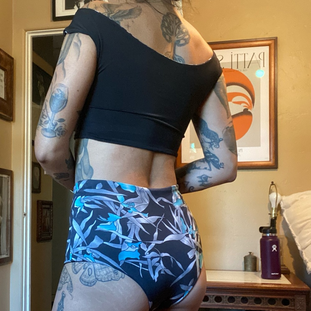 Bathing suit - Picture 4 of 5